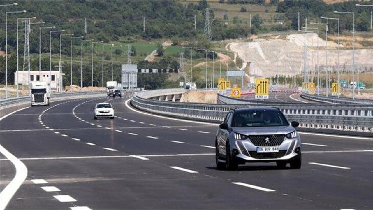 Karayolları Genel Müdürlüğü, köprü ve otoyollara zam yapıldığı iddiasını yalanladı