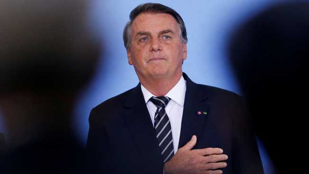 Eski Brezilya lideri Bolsonaro'ya 8 yıl siyaset yasağı getirildi