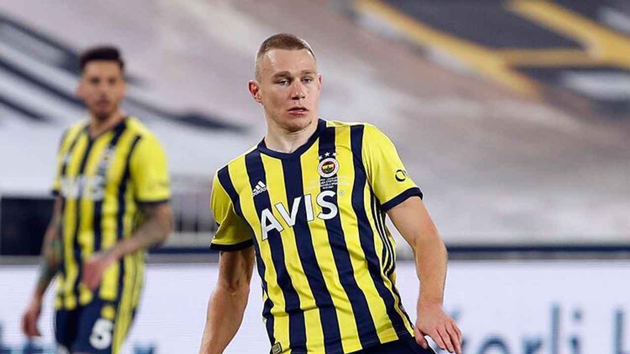 Fenerbahçe Szalai'nin ayrılığını duyurdu: Almanya'ya transfer oldu