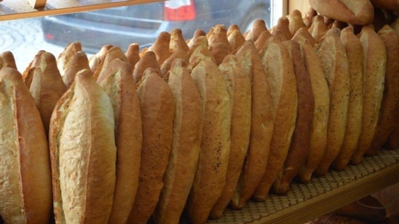 İBB'den Halk Ekmek'e yüzde 60 zam 