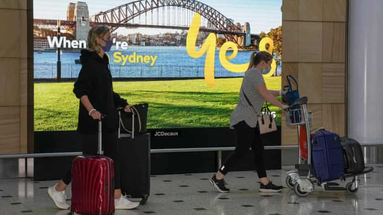 Avustralya sınırları çift doz aşılı ziyaretçilere yarın açılıyor