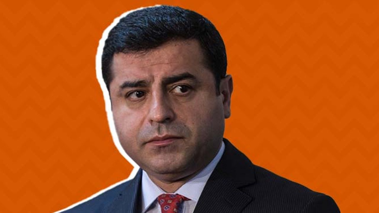 Demirtaş'a Davutoğlu'na hakaretten hapis cezası