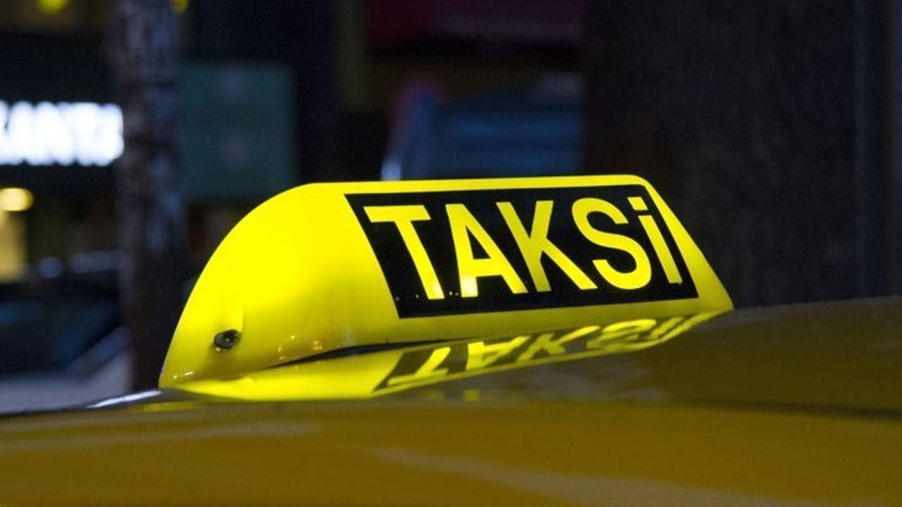 Vali açıkladı: Antalya'da taksicilere İngilizce, Almanca, Rusça öğretilecek