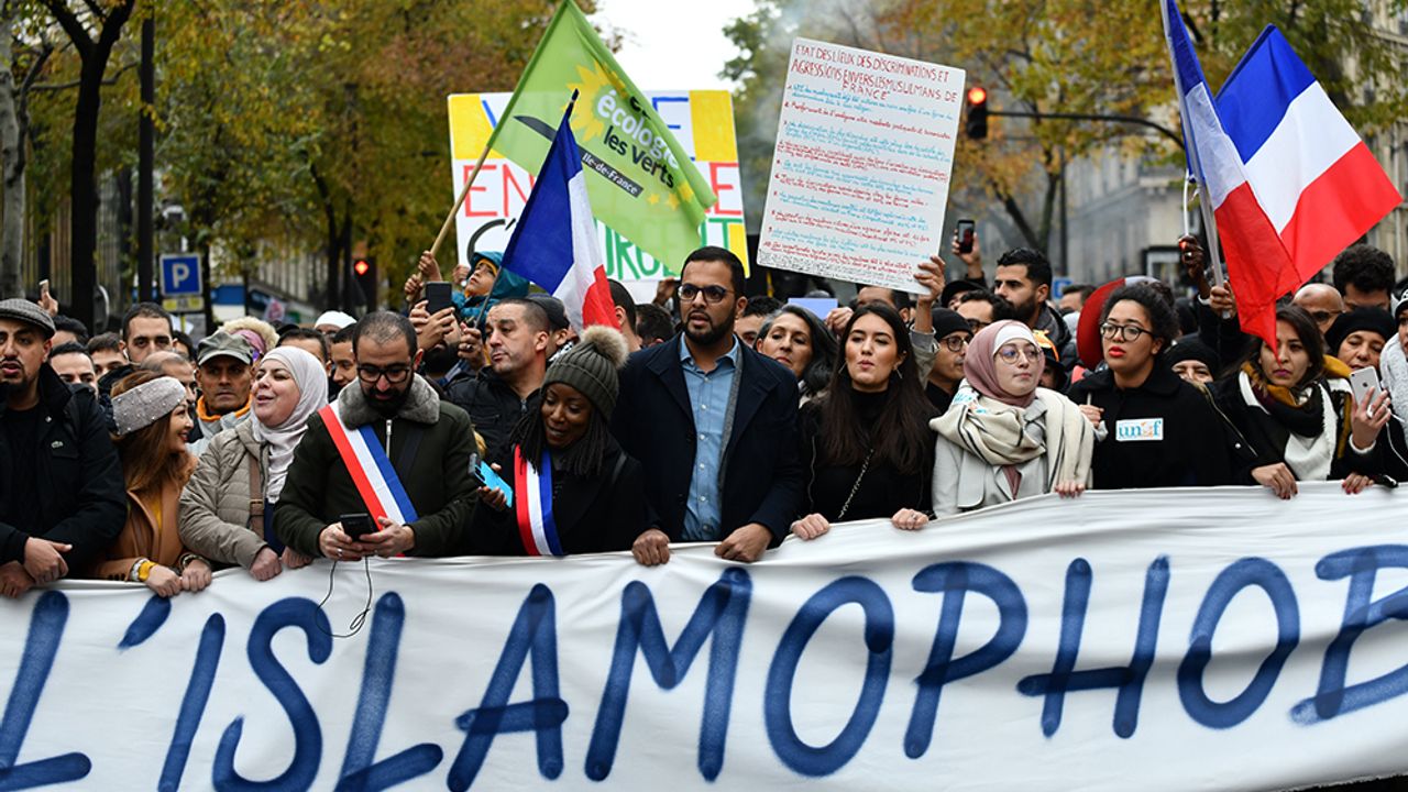 Avrupa'da İslamofobi eğitim alanında da kendini gösteriyor