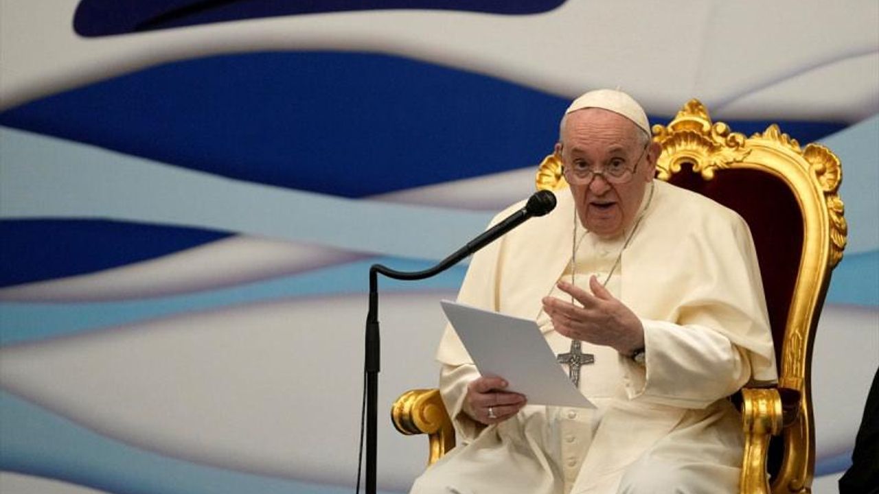 Papa BM'ye yüklendi: BM örgütünün acizliğine tanık oluyoruz