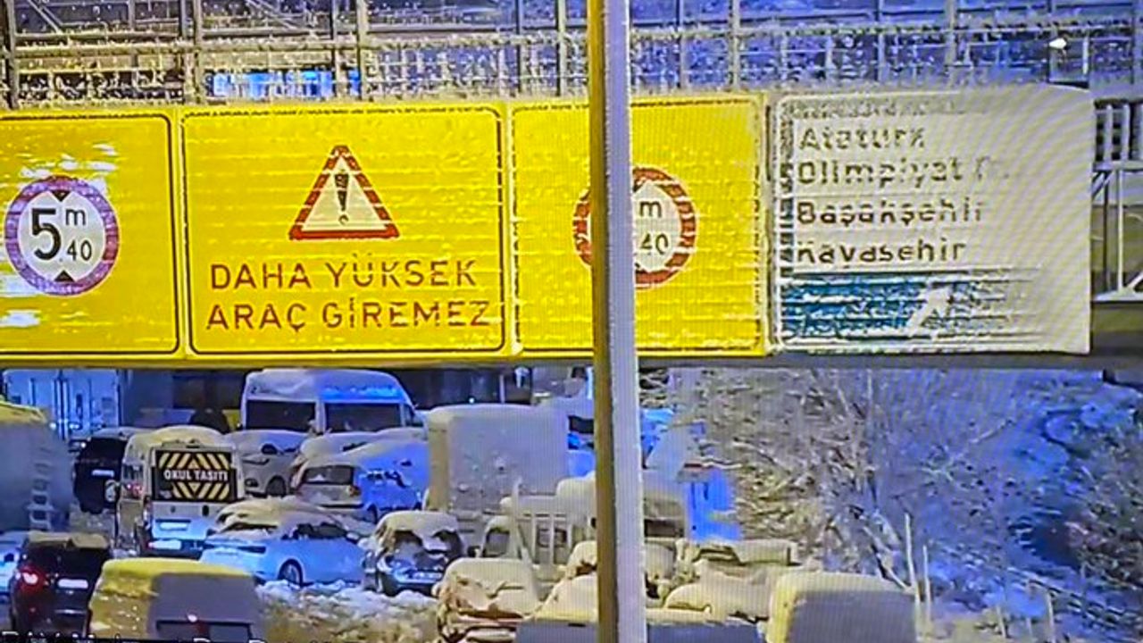 Vali Yerlikaya: TEM ve D-100'de park edilmiş araçlar kaldırılmalı