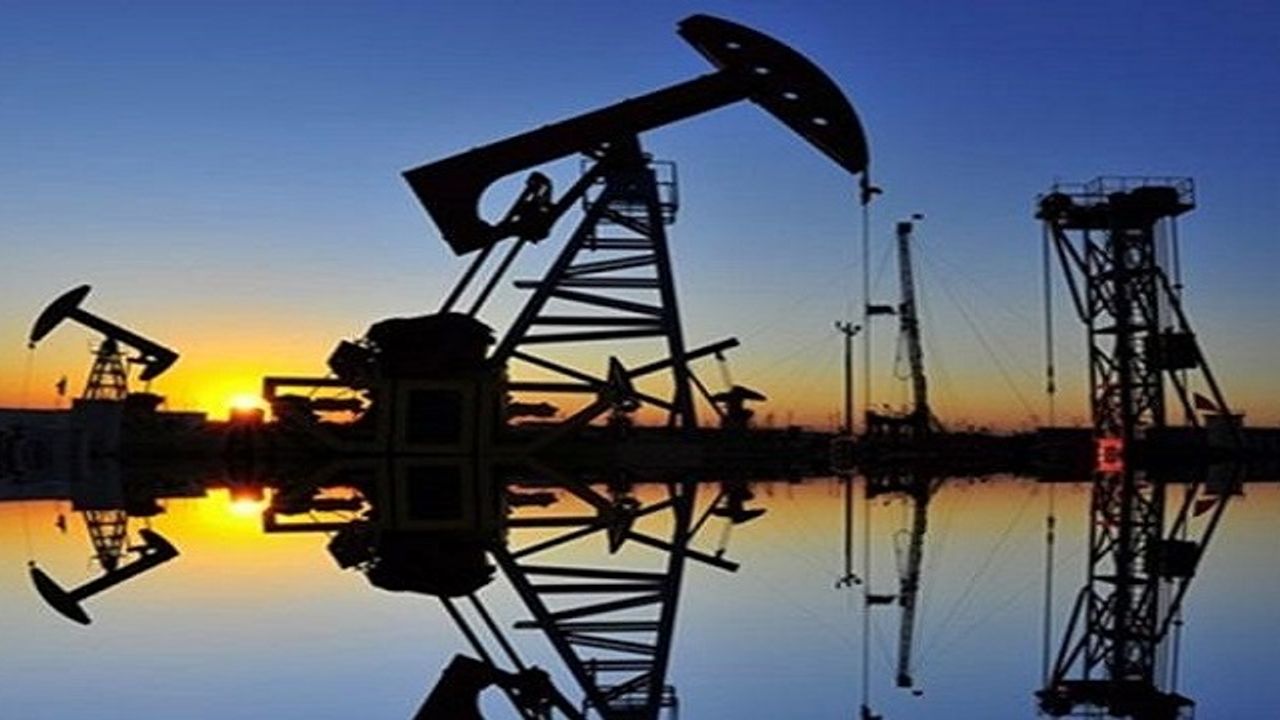 Brent petrolün varil fiyatı 110,48 dolar