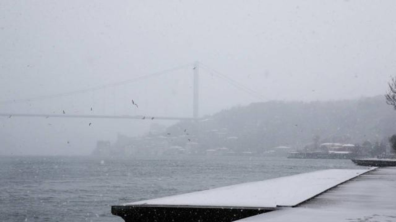 İstanbul Boğazı çift yönlü trafiğe kapandı