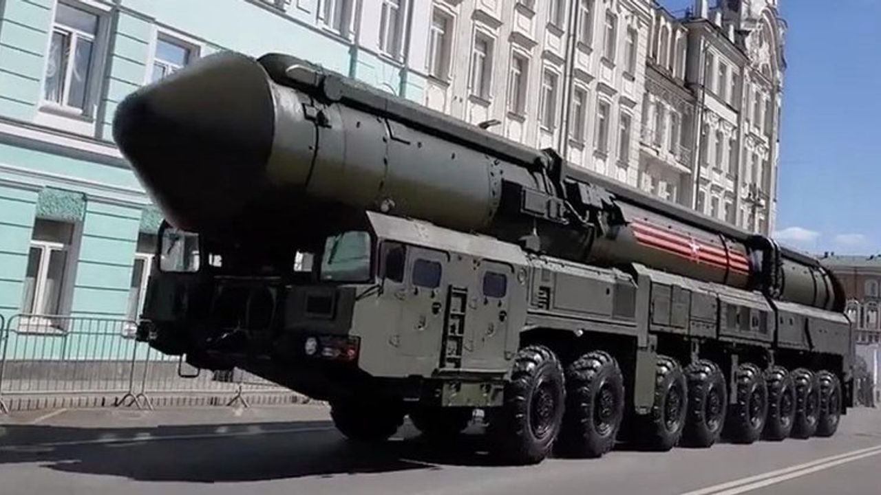 Putin, atom bombasından 130 kat daha güçlü olan 'Kıyamet Silahı'nı' test ediyor