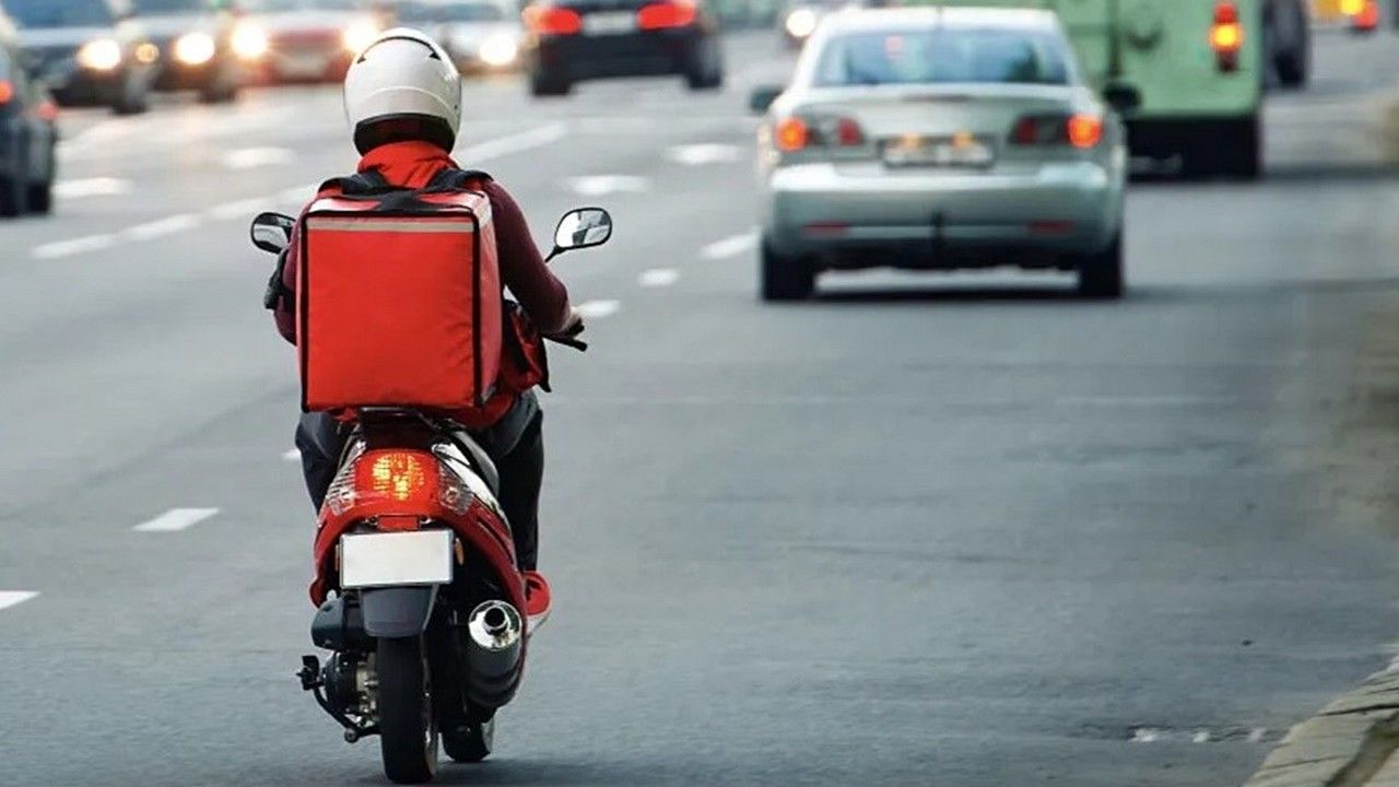 Vali Yerlikaya duyurdu: Motosiklet ve scooterların trafiğe çıkması yasaklandı!