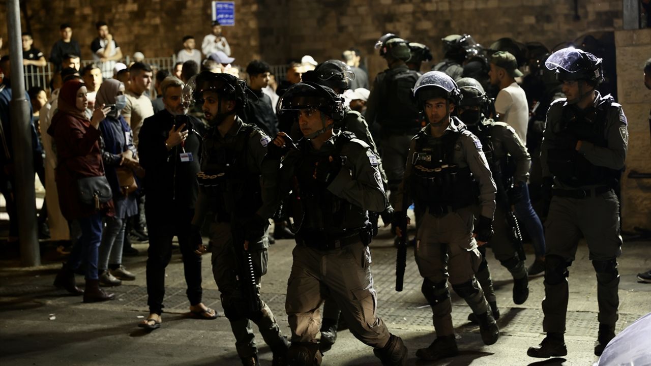 Yahudi yerleşimciler Filistinlilere saldırdı, 6 Filistinliye gözaltı