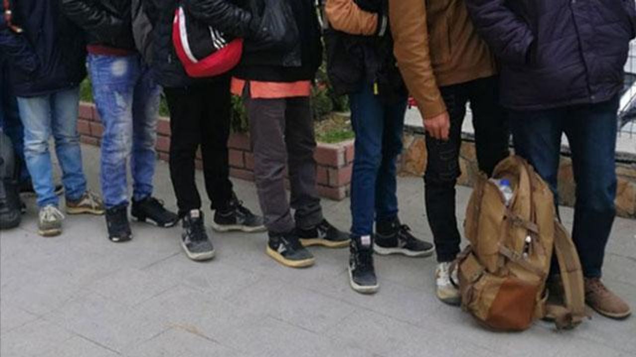 İstanbul'da 449 düzensiz sığınmacı daha yakalandı