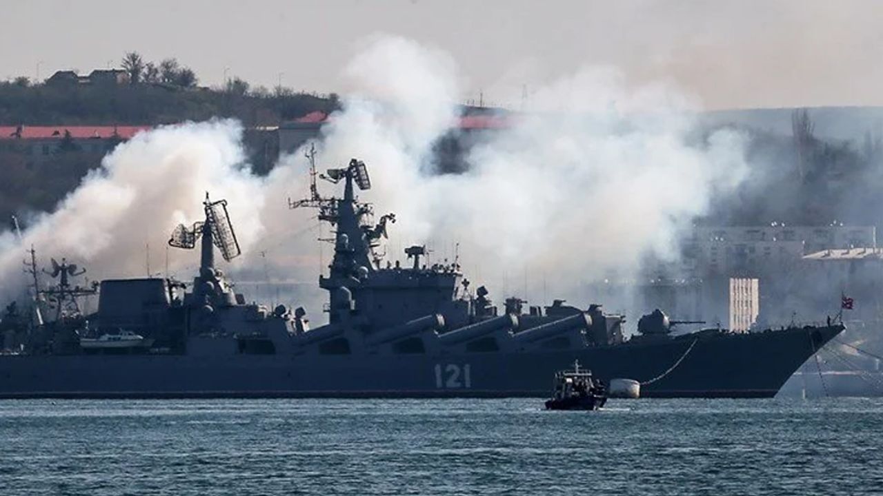 Ukrayna, Rus amiral gemisi Moskova'yı vurdu!