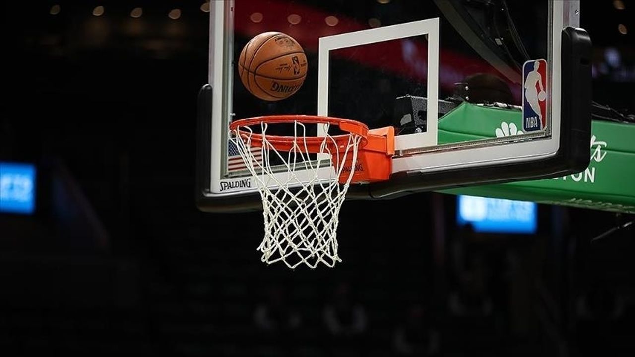 NBA'de Miami Heat, Atlanta Hawks'ı eleyerek yarı finale çıktı