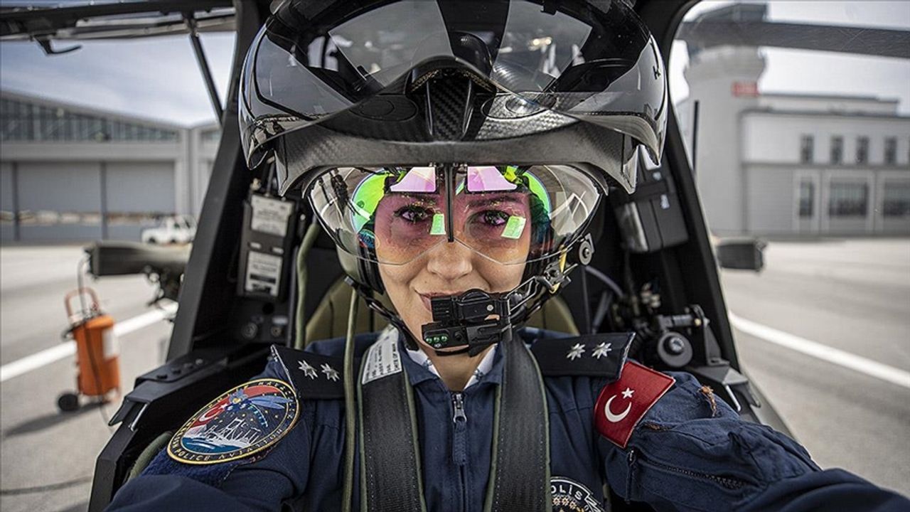 Türk Polis Teşkilatının "çelik kanatları" Dünya Pilotlar Günü'nü kutladı