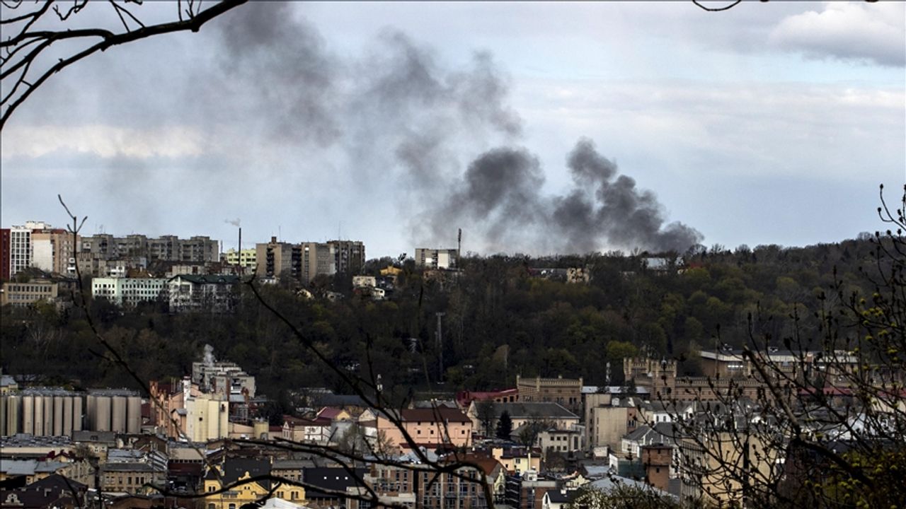 Ukrayna: Rus ordusu Lviv'e aynı anda 5 füze saldırısı düzenledi