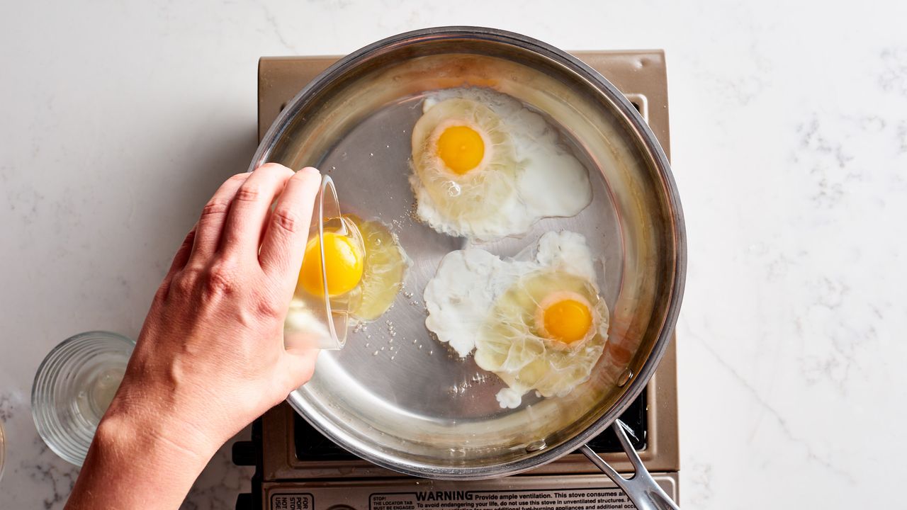 Poşe yumurta nasıl pişirilir?