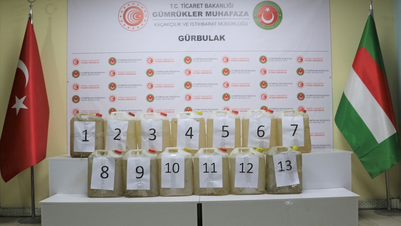 Gürbulak Gümrük Kapısı'nda 273 kilogram sıvı uyuşturucu ele geçirildi