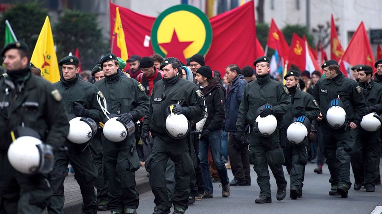 Europol açıkladı: PKK, Avrupa'da para toplamaya devam ediyor