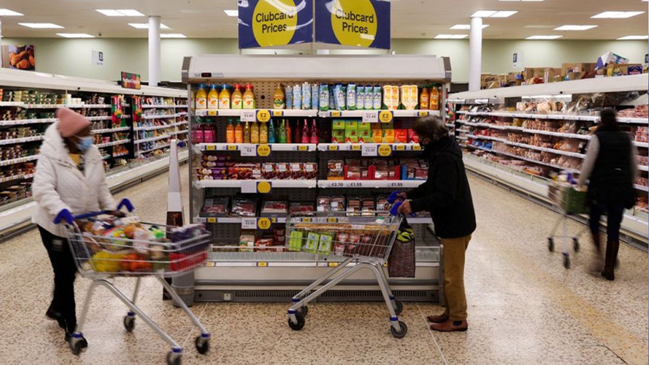 İngiltere'de gıda fiyatlarında artış sürüyor!