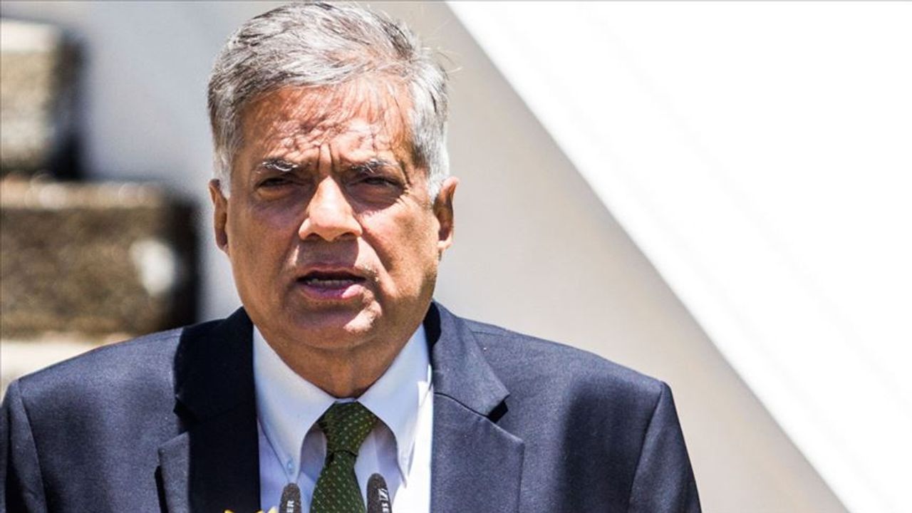 Sri Lanka Devlet Başkanı Rajapaksa  istifa etmeyi kabul etti!