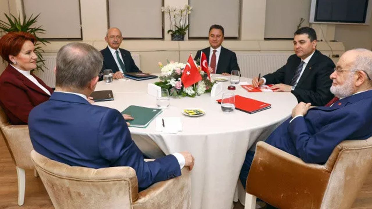 İYİ Parti'den 'Akşener'in altılı masadan ayrılacağı' iddialarına cevap