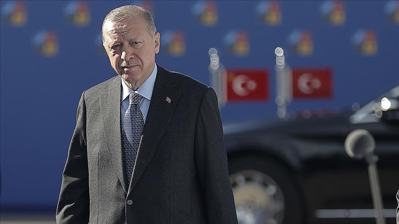 Erdoğan'dan AK Parti kurucu üyelerine mektup