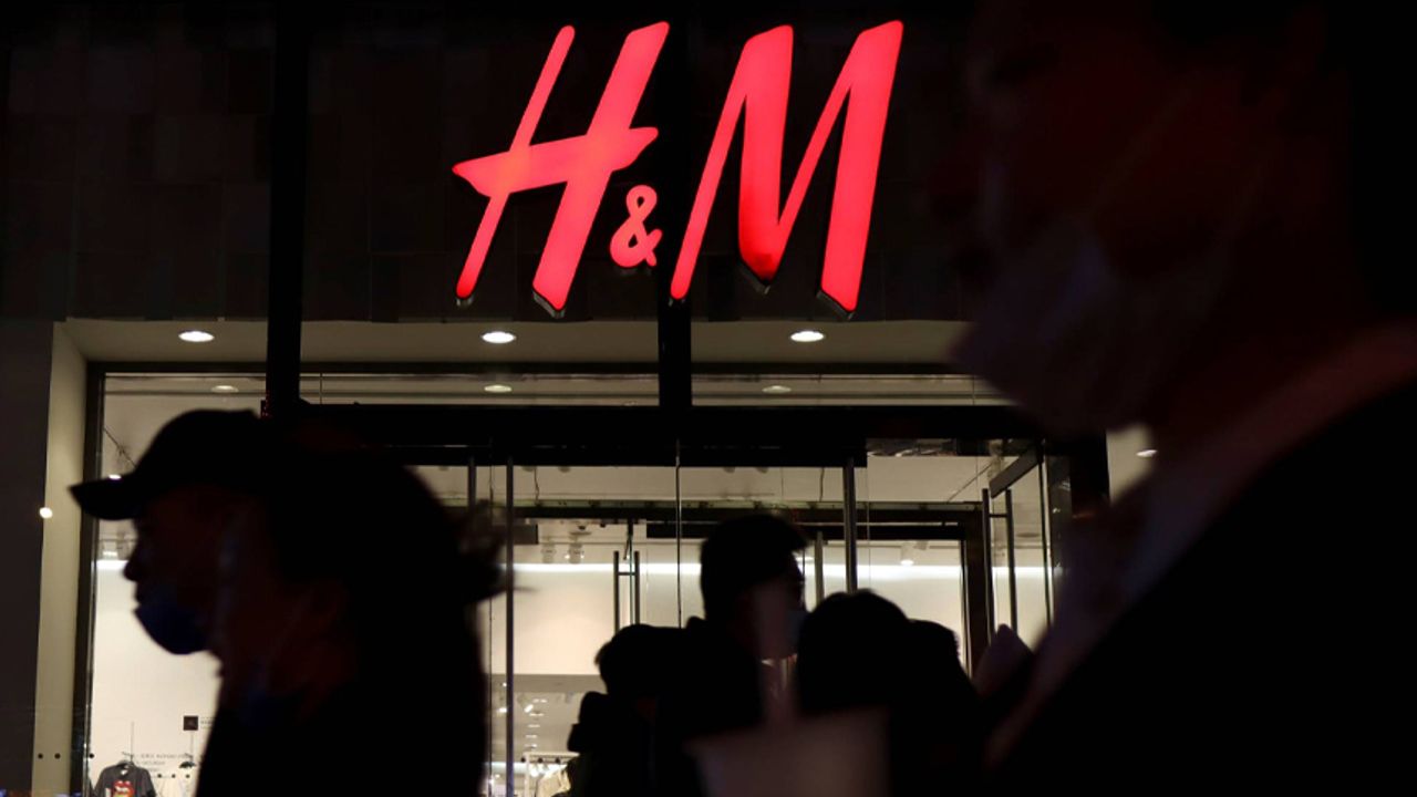 H&M, bin 500 kişiyi işten çıkarıyor