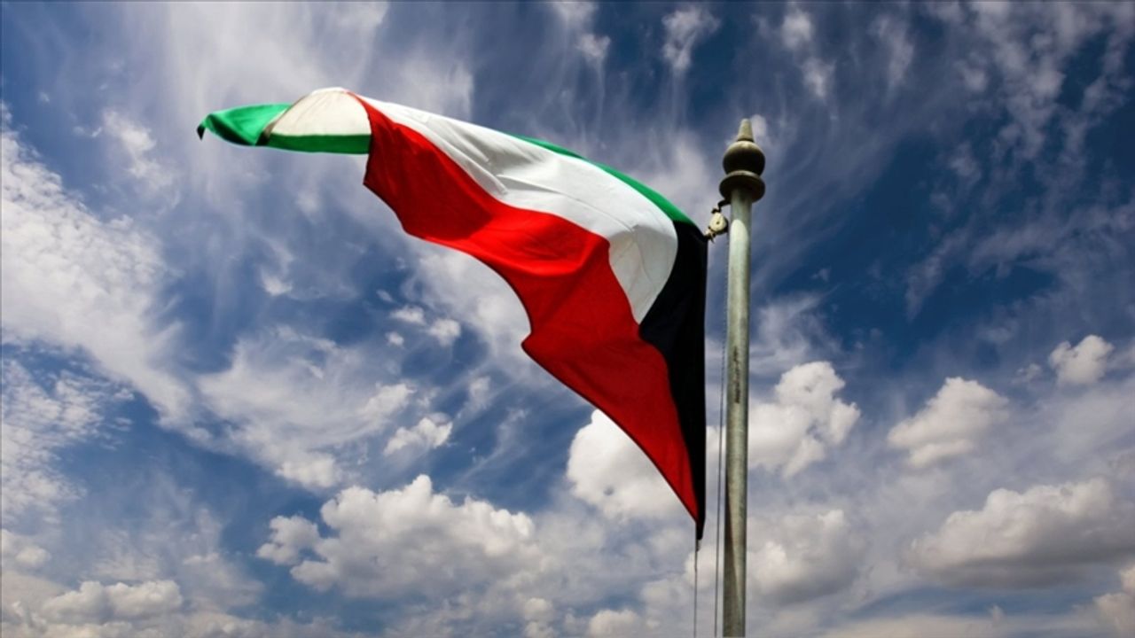 Kuveyt'te hükümet istifa etti