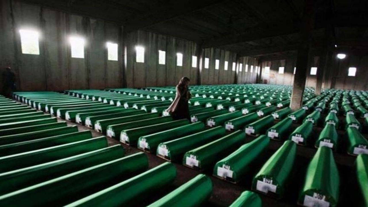 27 yıldır kanayan yara Srebrenitsa Katliamı