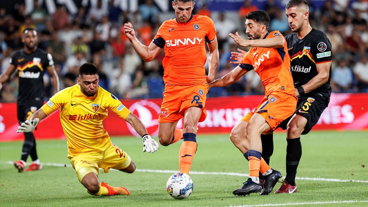 Başakşehir, Kayserispor'u 2-0 mağlup etti!