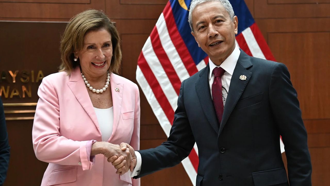 ABD Temsilciler Meclisi Başkanı Pelosi Malezya'da