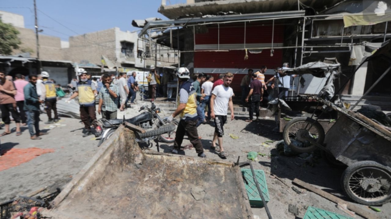 Suriye'ye füze saldırısı: 14 sivil öldü