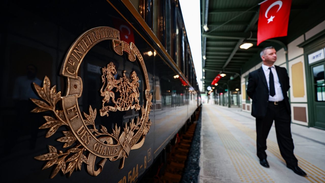 Tarihi Orient Express treni İstanbul'a ulaştı