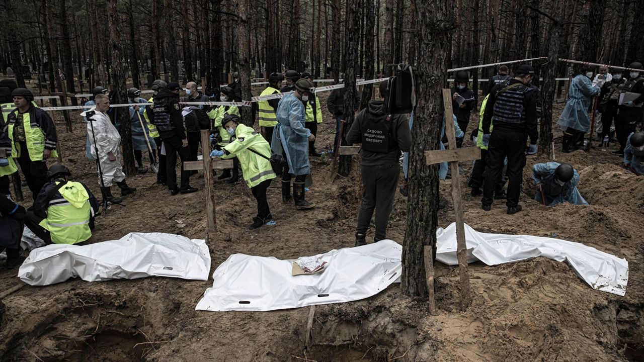 AB'den Ukrayna'da bulunan toplu mezarlarla ilgili kınama!