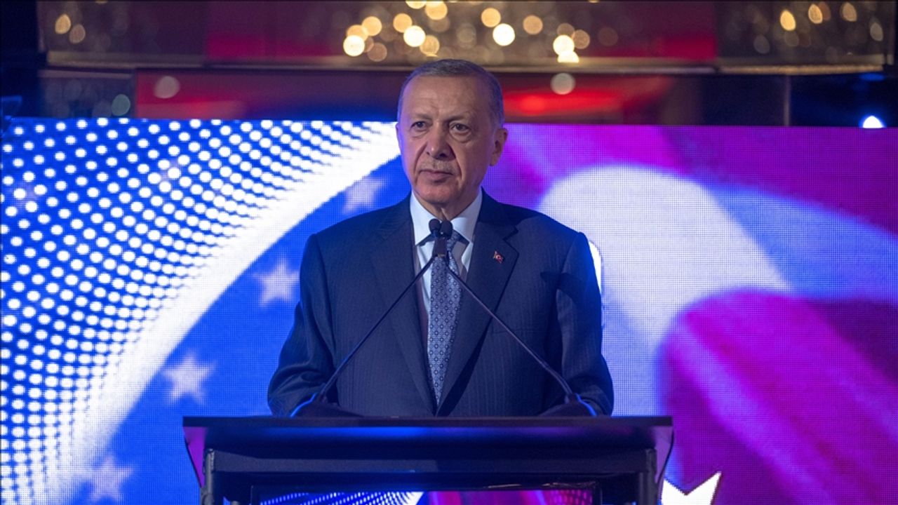 Erdoğan: Terörün karanlık gölgesini bölgemizin üzerinden muhakkak kaldıracağız