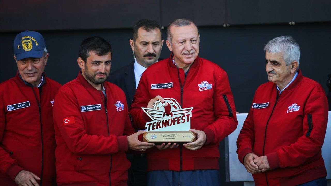 Selçuk Bayraktar, 'Erdoğan yerine sizi mi hazırlıyor?' sorusunu cevapladı