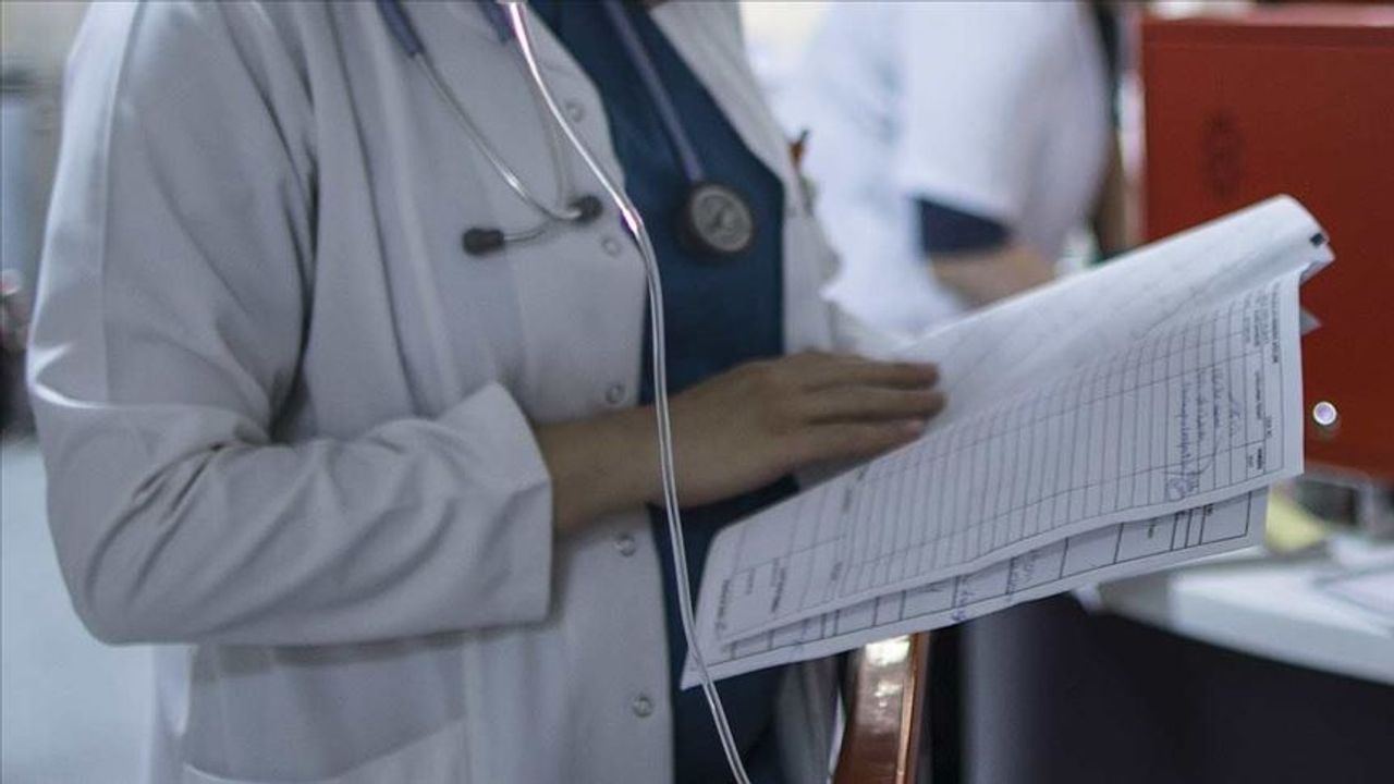 Sağlık Bakanlığı, muayenehane hekimleriyle ilgili kota sınırlamasını kaldırdı