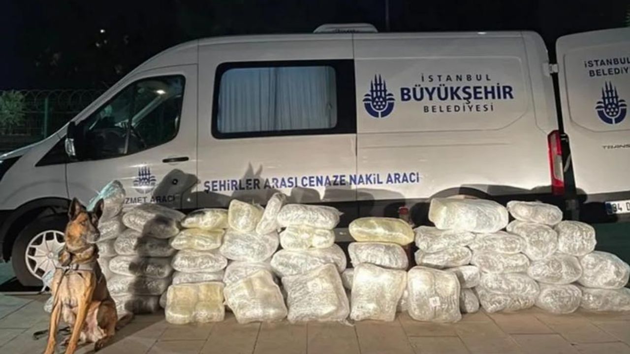 İBB'ye ait cenaze nakil aracından 144 kilo uyuşturucu çıktı