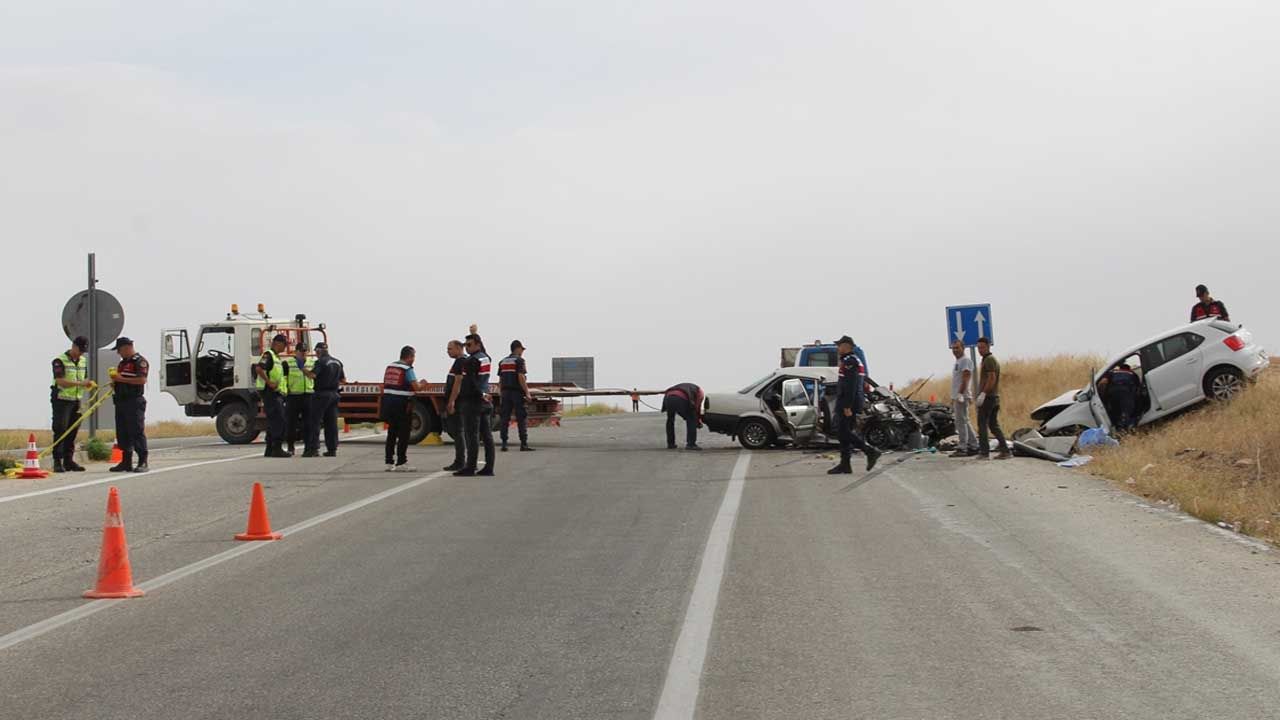 Konya'da feci kaza: 4 ölü, 3 yaralı