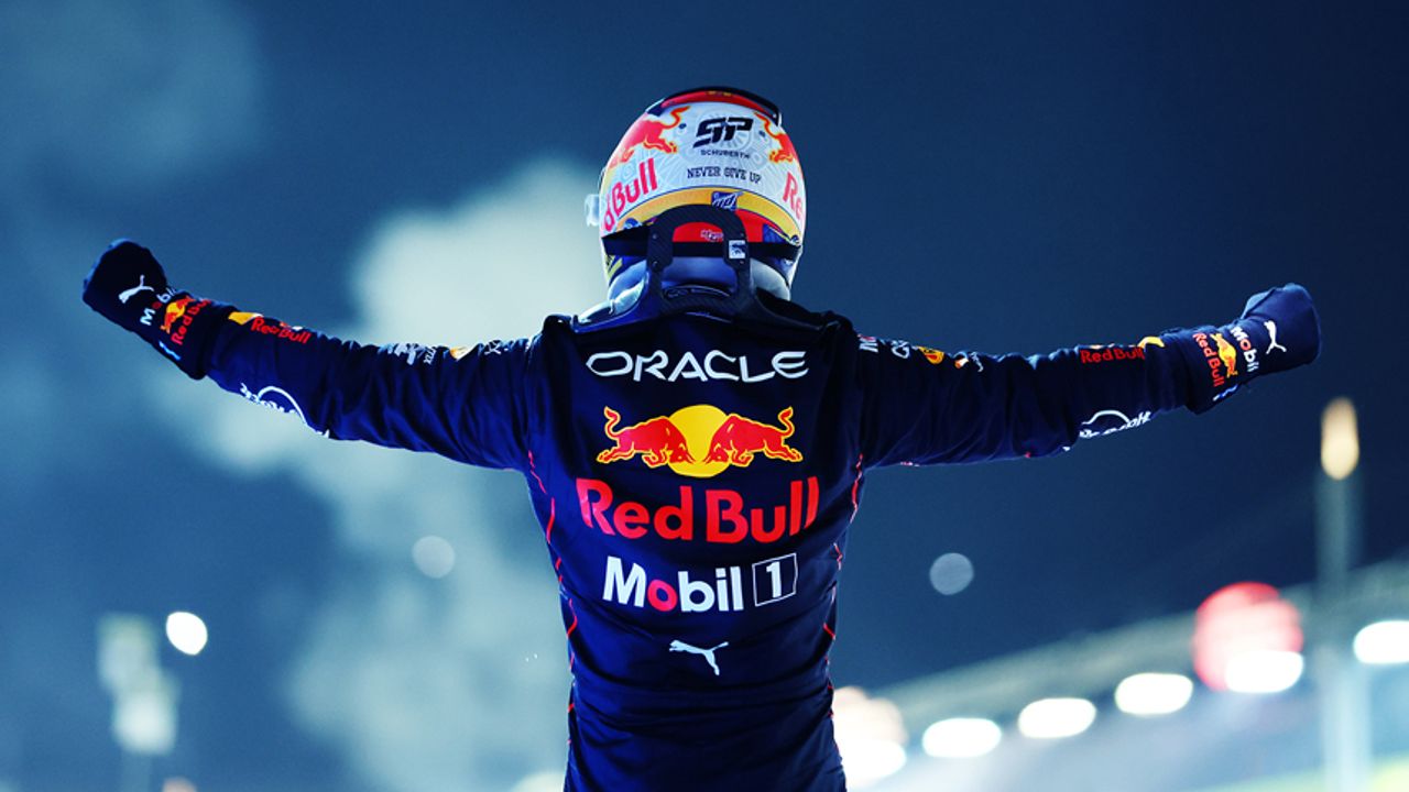 F1 Singapur Grand Prix'sinde zafer Sergio Perez'in