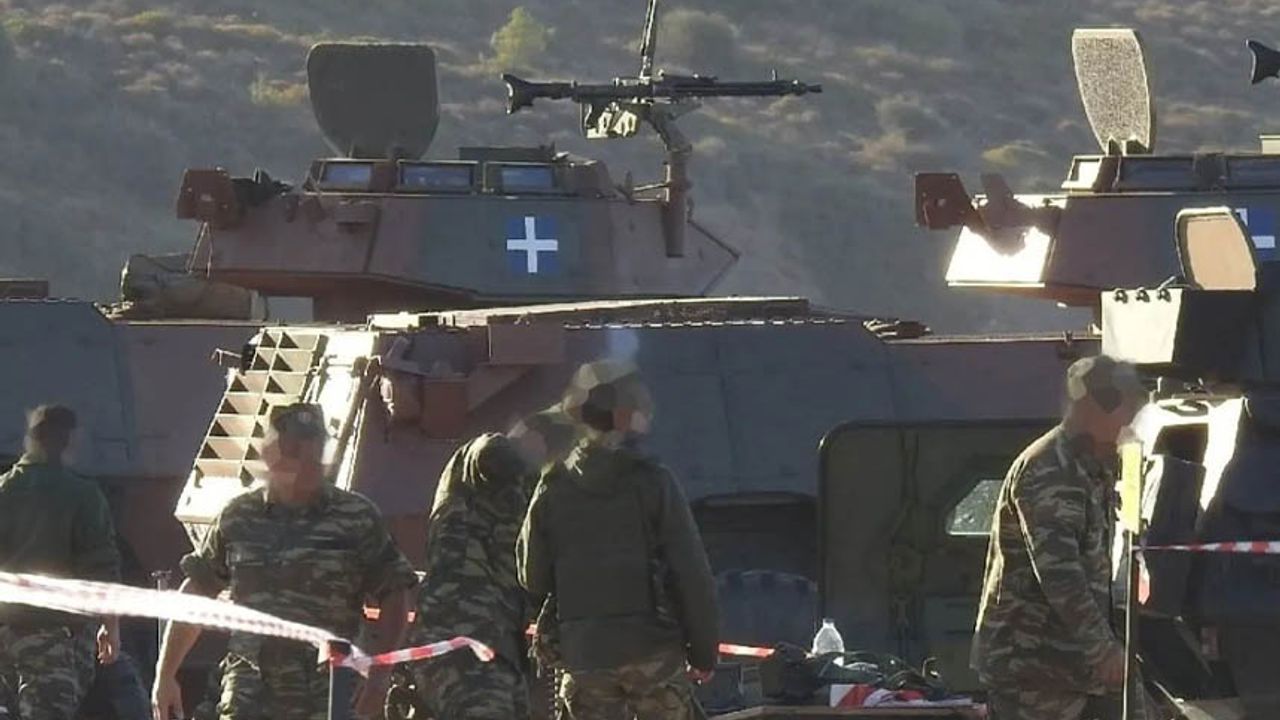 Yunanistan'ın ABD'den aldığı zırhlı araçlar Sakız Adası'nda görüntülendi