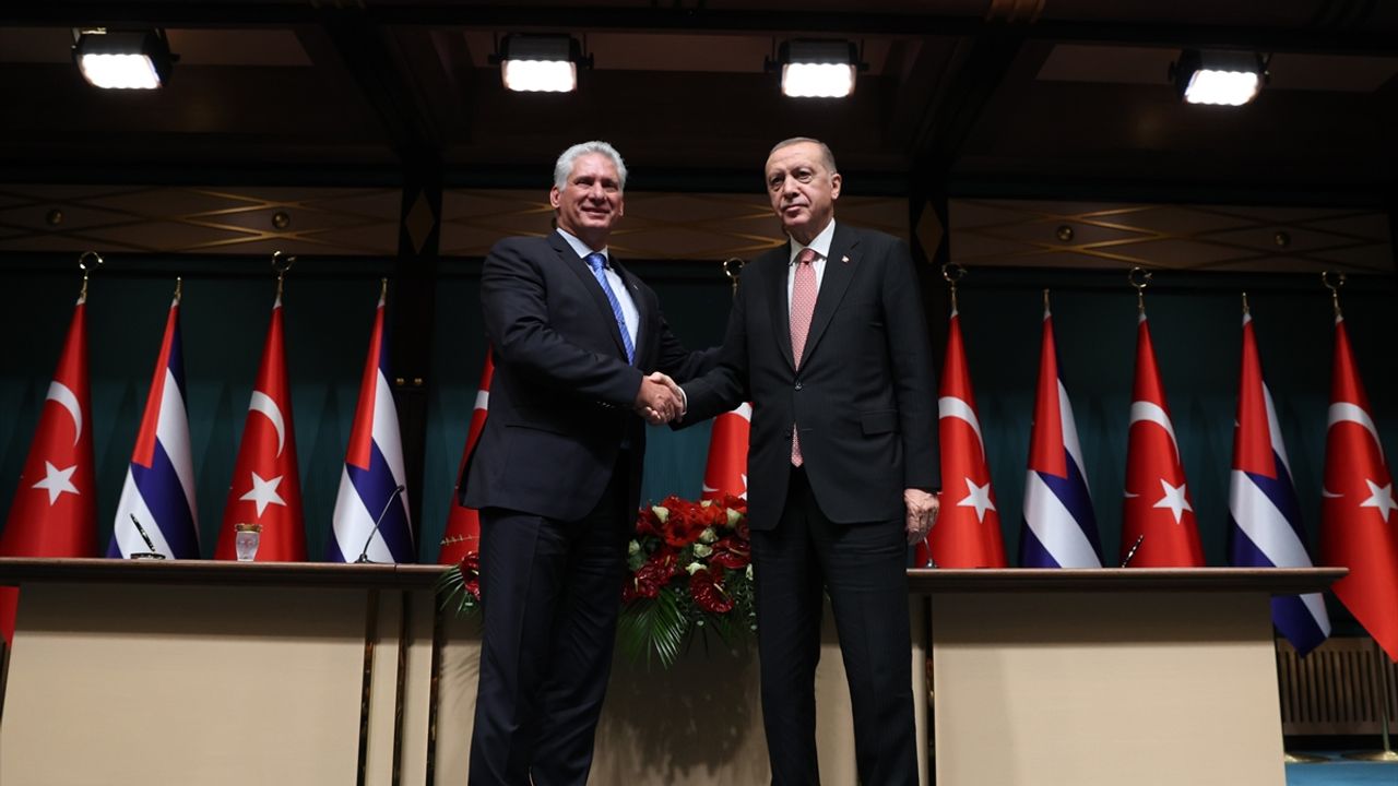 Başkan Erdoğan ve Küba Devlet Başkanı Bermudez, ortak basın toplantısı düzenledi