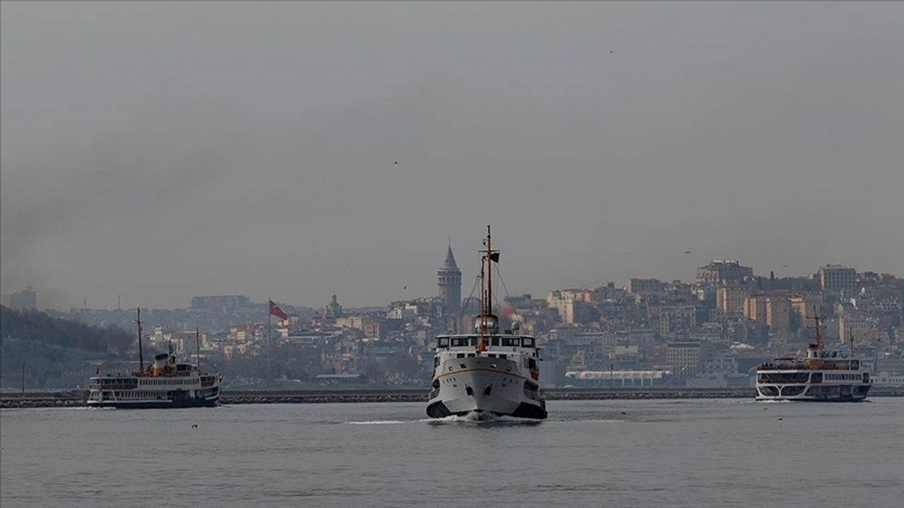  İstanbul'da deniz ulaşımına hava muhalefeti engeli