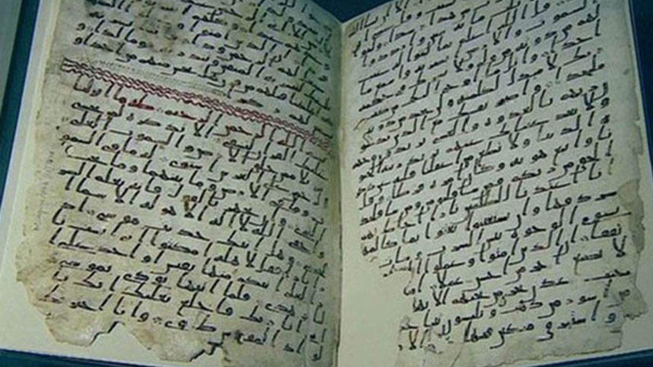 İran'da Selçuklu dönemine ait 900 yıllık Kur'an-ı Kerim sergilendi