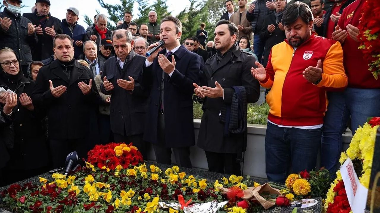 Galatasaraylılar merhum başkanını unutmadı! Mustafa Cengiz kabri başında anıldı