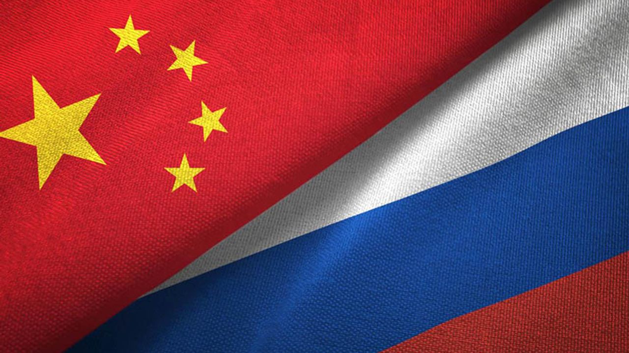 Rusya ve Çin enerji sevkiyatı ödemelerinde ulusal paraya geçiyor