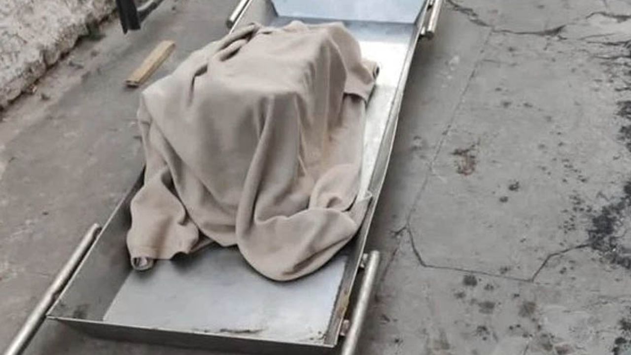 Arjantin'de cani anne, betona gömdüğü kızını komodin olarak kullandı