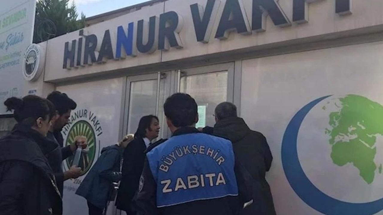 İBB, Hiranur Vakfı'nın Sancaktepe'deki binasını imara aykırı olduğu gerekçesiyle mühürledi