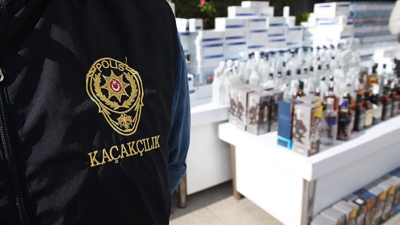 İstanbul merkezli sahte alkol operasyonunda 18 zanlı yakalandı
